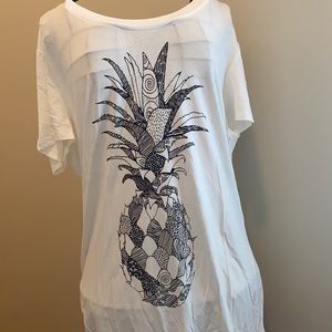 Women’s Pineapple Tee
